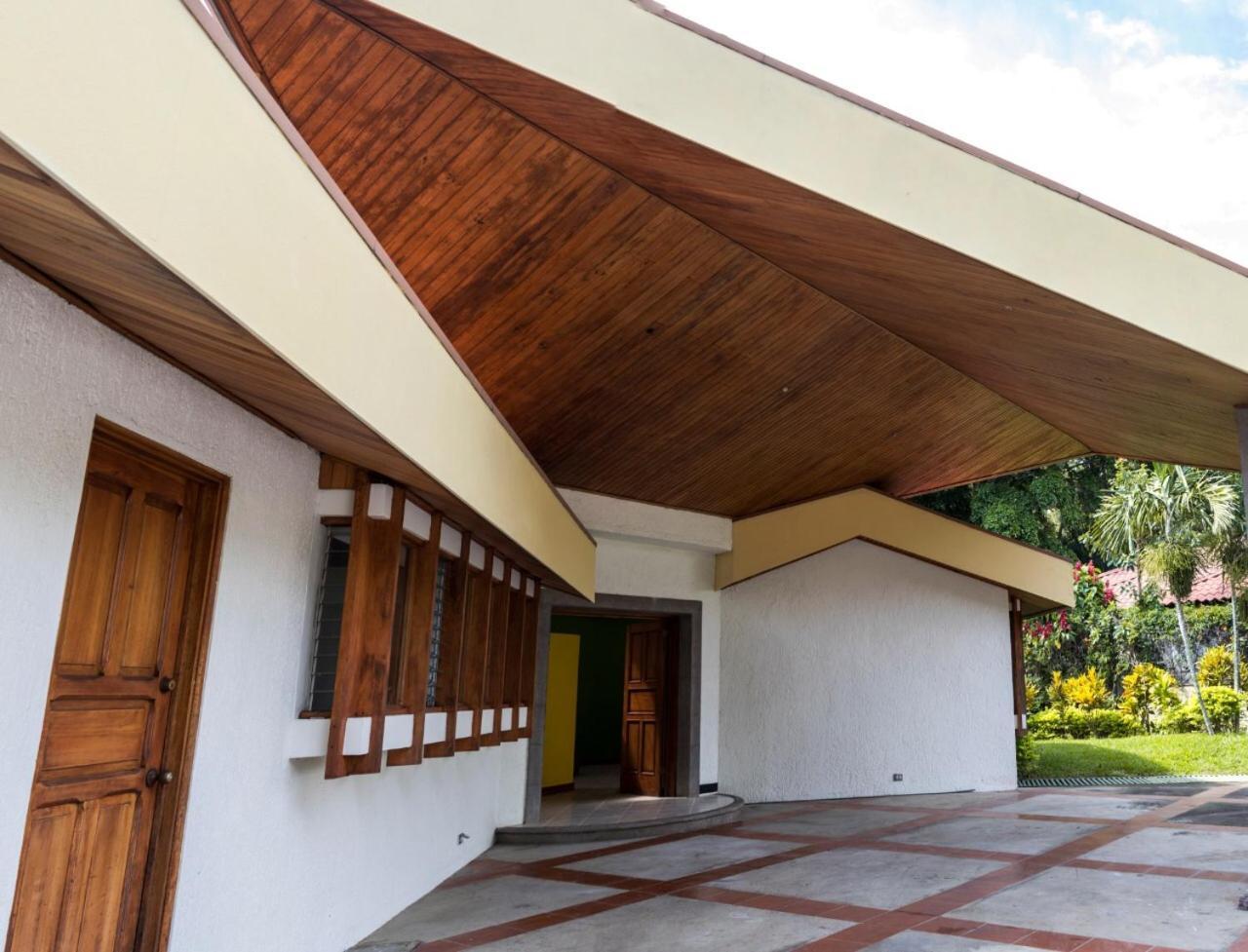 La Casa De Cariari Al Golf Acomodação com café da manhã Heredia Exterior foto
